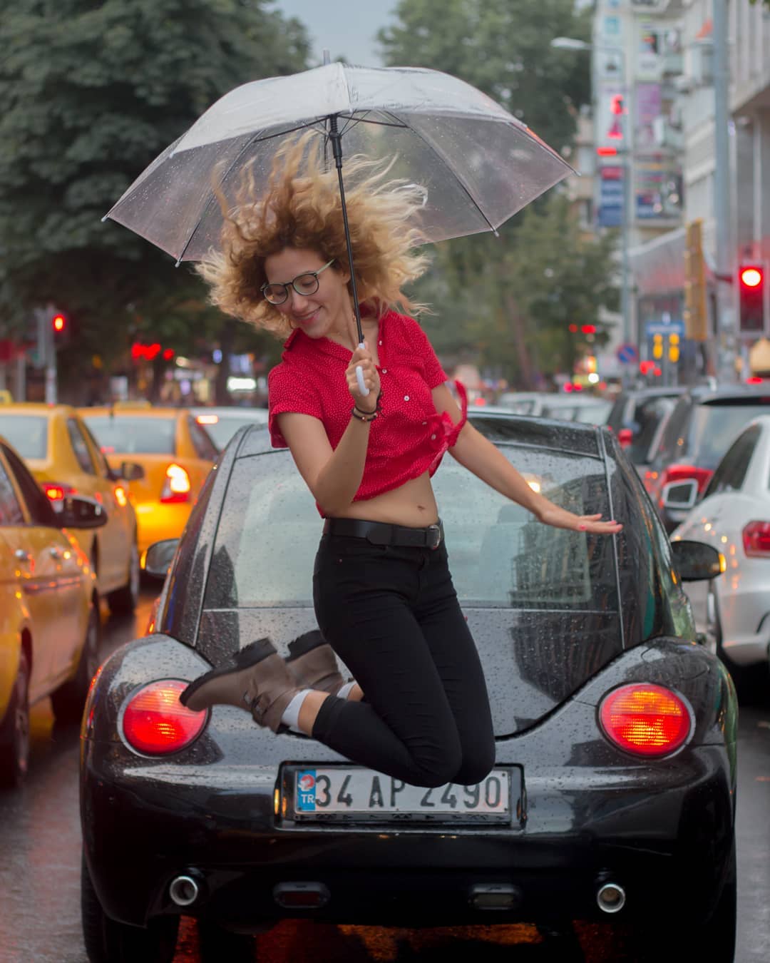 Srabon Hasan - Runway in Motion: Freezing the dynamic motion of a model mid-stride during a high-energy fashion show.